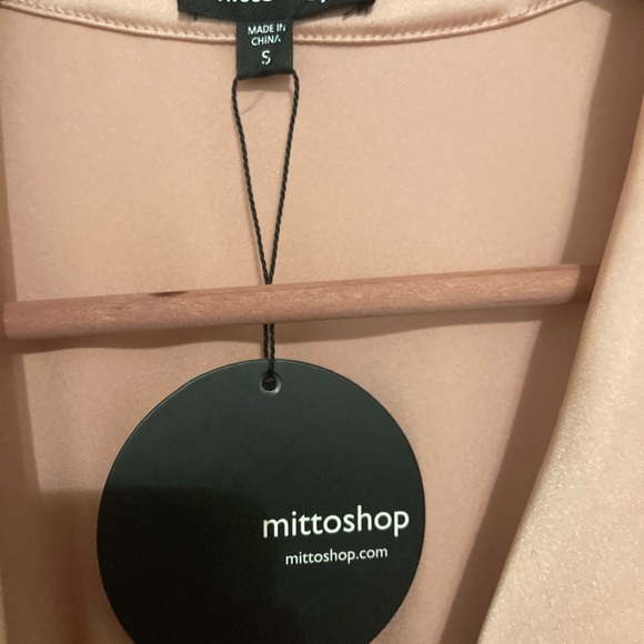 NWT pink satin dress - Picture 4 of 4